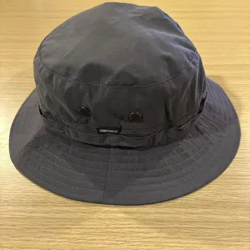 GOODENOUGH HEAD GEAR 귀마개 달린 버킷햇