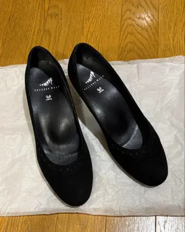 블랙 스웨이드 하이힐 5cm
