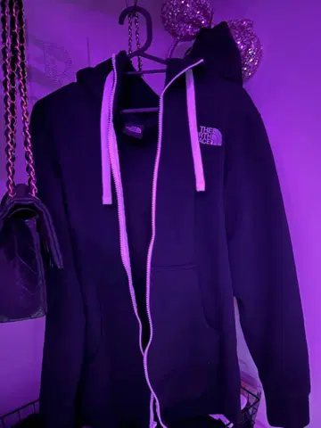 THE NORTH FACE 후드티/블랙