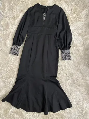 JUNOAH 자카드 키넥 머메이드 원피스 긴팔 블랙 XL