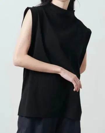MARW UNITED ARROWS/하이넥 슬리브리스 T셔츠