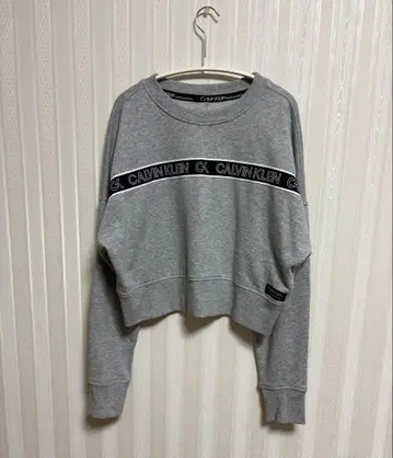 Calvin Klein 트레이닝복 맨투맨