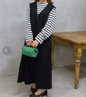 un dix cors 앤디콜 종이상자 플레어 점프 스커트 블랙