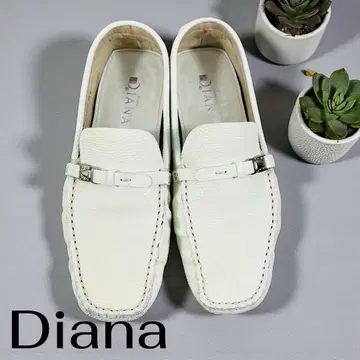 Diana 화이트 로퍼 버클 포함 모카신 드라이빙 슈즈