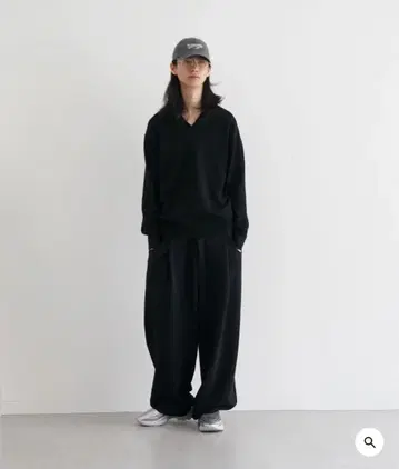 KAIKO V neck sweater 'BLACK'