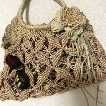 ANNA SUI 안나수이 너무 귀여운 꽃 모티브 무당벌레와 벌