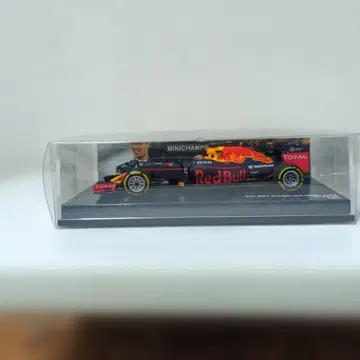 미니 챔피언스 1/43 2016년 쿠비아트
