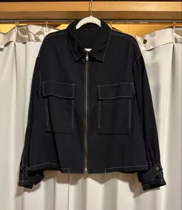 UJOH volume sleeve blouson THE RERACS