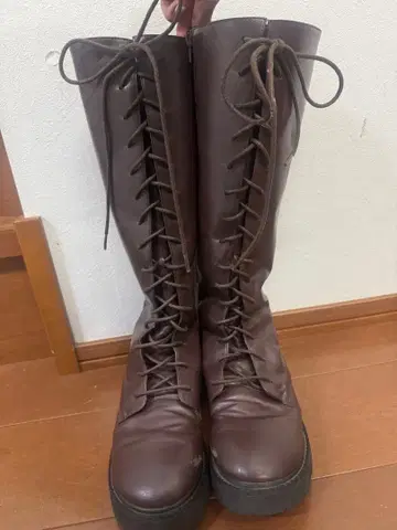 부츠 브라운