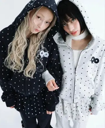 9090 Angel Dot Zip Hoodie