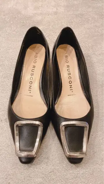 파비오 루스코니 펌프스 블랙 버클 가죽