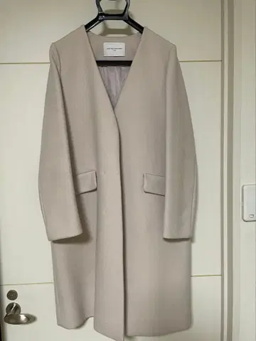 UNITED ARROWS 옅은 핑크 롱 코트