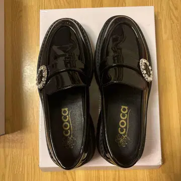 coca 블랙 로퍼 비쥬 포함