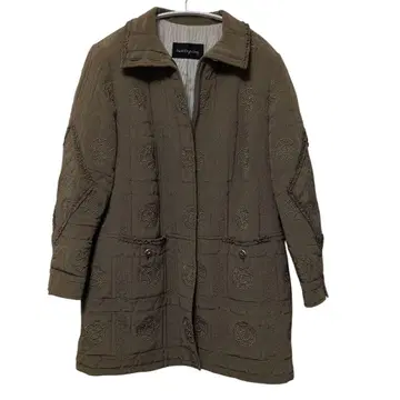 퀼팅 다운 자켓 새상품급 자수 할머니 의류