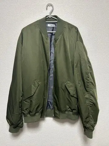 올리브 그린 MA-1 자켓