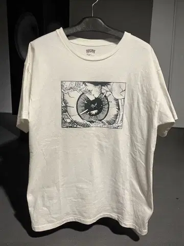 AKIRA READYMADE T셔츠 화이트