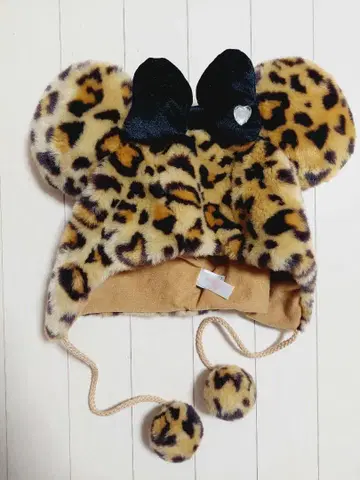 Disney Resort 레오파드 무늬 귀도리 모자