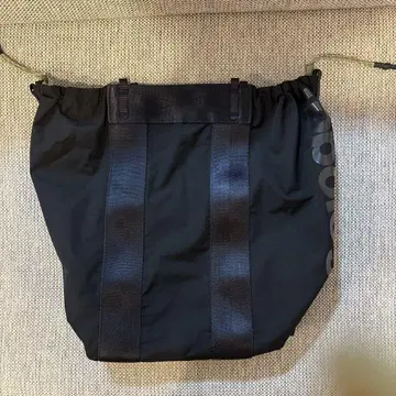 [ 새상품급 ] 토폴로지 topologie 서밋 토트 미디엄 토트백