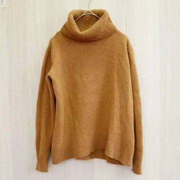 저스길리티 니트 스웨터 터틀넥 울 카멜 M 가을/겨울