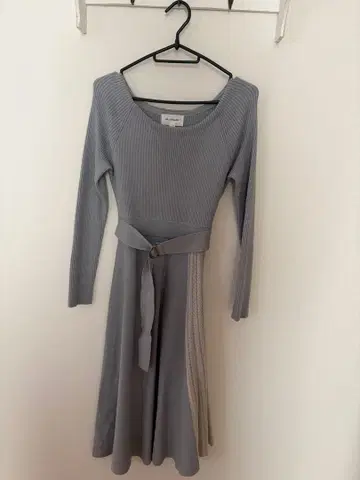 JILLSTUART 스카이블루 리브 니트 원피스