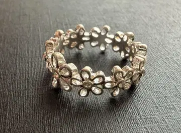 새상품 아쉬페프랑스 꽃 모티브 실버 컬러 스톤 부착 반지 11호