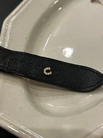 STARJEWELRY 말굽 귀걸이 한쪽 k10