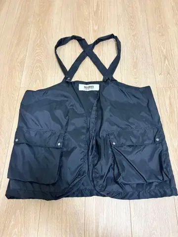 BASISBROEK 블랙 베스트 4 포켓