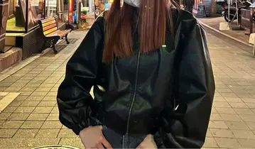 숏 가죽 자켓