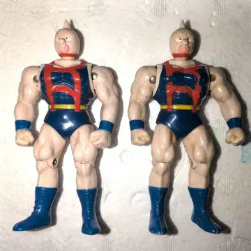 근육질의 가동식 근육맨 피규어 ~ 2점입니다.