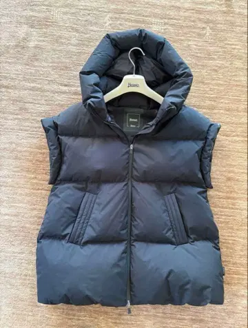 Herno 후드 부착 다운 베스트