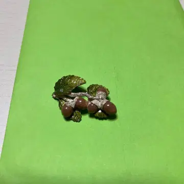파르나토팍 동동이 브로치
