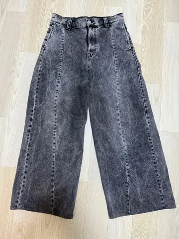ZARA 심 디테일 배기 데님 38