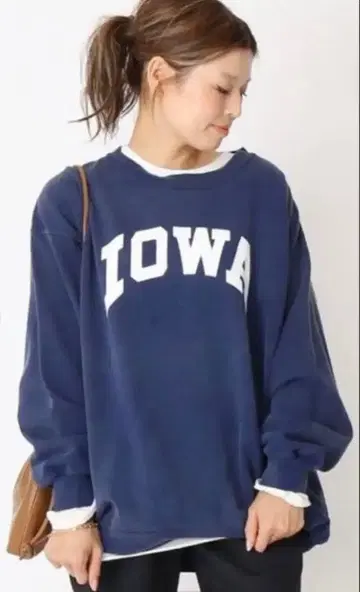 Deuxieme Classe IOWA 빈티지 맨투맨