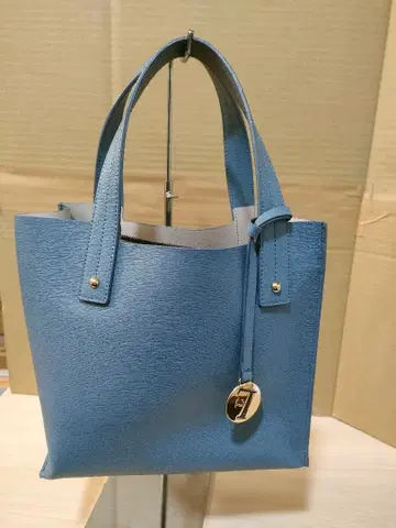 [새상품급] FURLA 훌라 토트백 가죽 블루 파랑