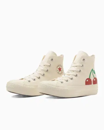 새상품급 Converse 체리 프린트 하이컷 스니커즈입니다.