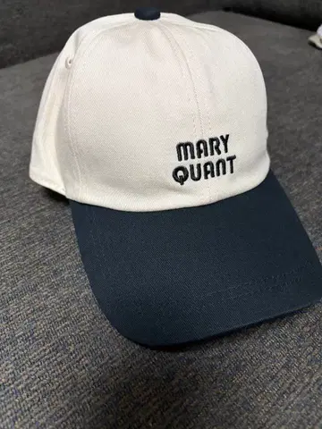 MARY QUANT 캡