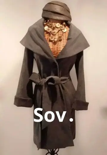 가격 인하 숄카라의 매우 세련된 다크 그레이 코트