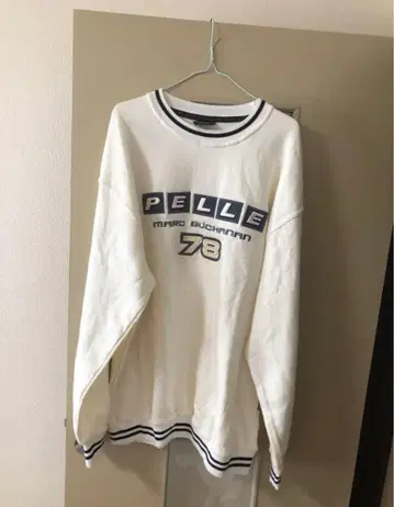 펠레펠레 마크 뷰캐넌 맨투맨 90s