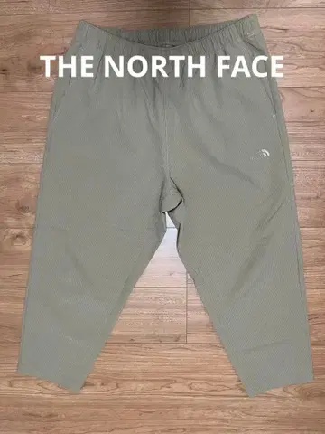 THE NORTH FACE 카키 드팬츠
