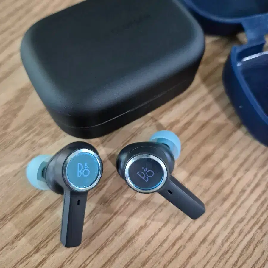 Bang &amp; Olufsen EX Department Store Genuine Product