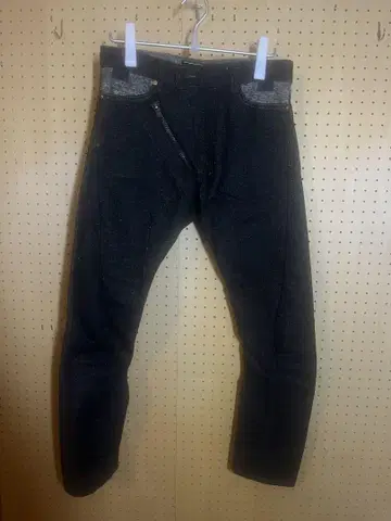 3D-cut denim