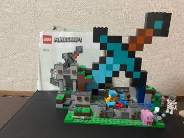 레고 LEGO 마인크래프트 21244 다이아몬드 검 기지