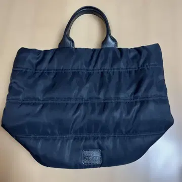 GINKGO 퀼팅 토트백 블랙