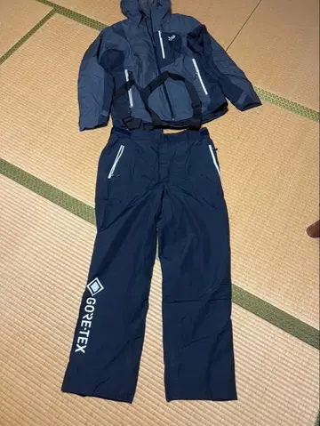 GORE-TEX 네이비 방한 의류 상하의 세트