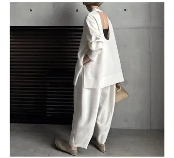 lohen 2025AW PRE ORDER BACK OPEN BLOUSE