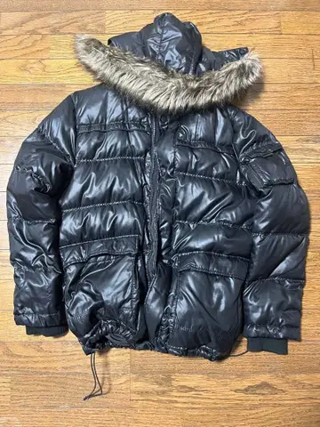 퍼 다운 블랙