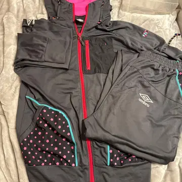 umbro 후드 부착 저리 상하의 세트 그레이/핑크