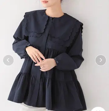fitmore 더블 스캘럽 블라우스 네이비