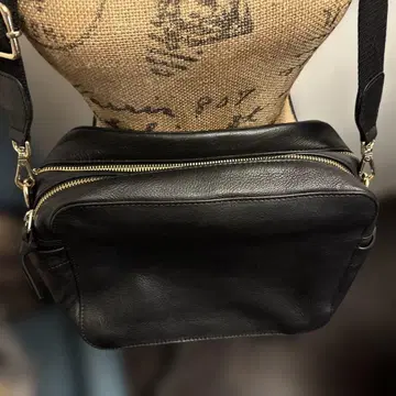 블랙 숄더백