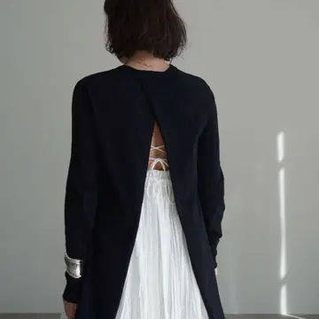 ETRE TOKYO 백 오픈 롱Tee